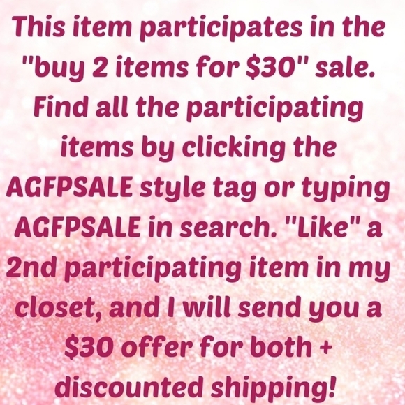 💖 2/$30 White & gold stud Daisy flower iridescent small boho statement earrings - Picture 2 of 12